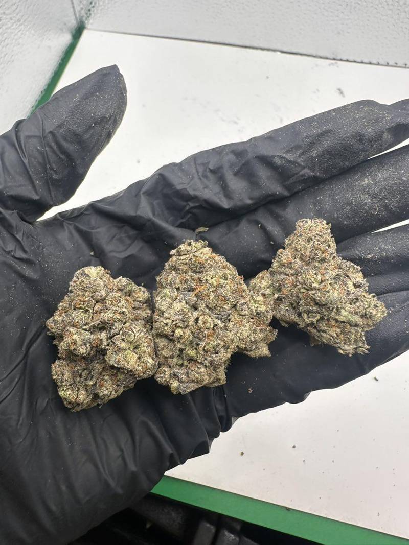 Platinum Lemon Cherries THCa Flower